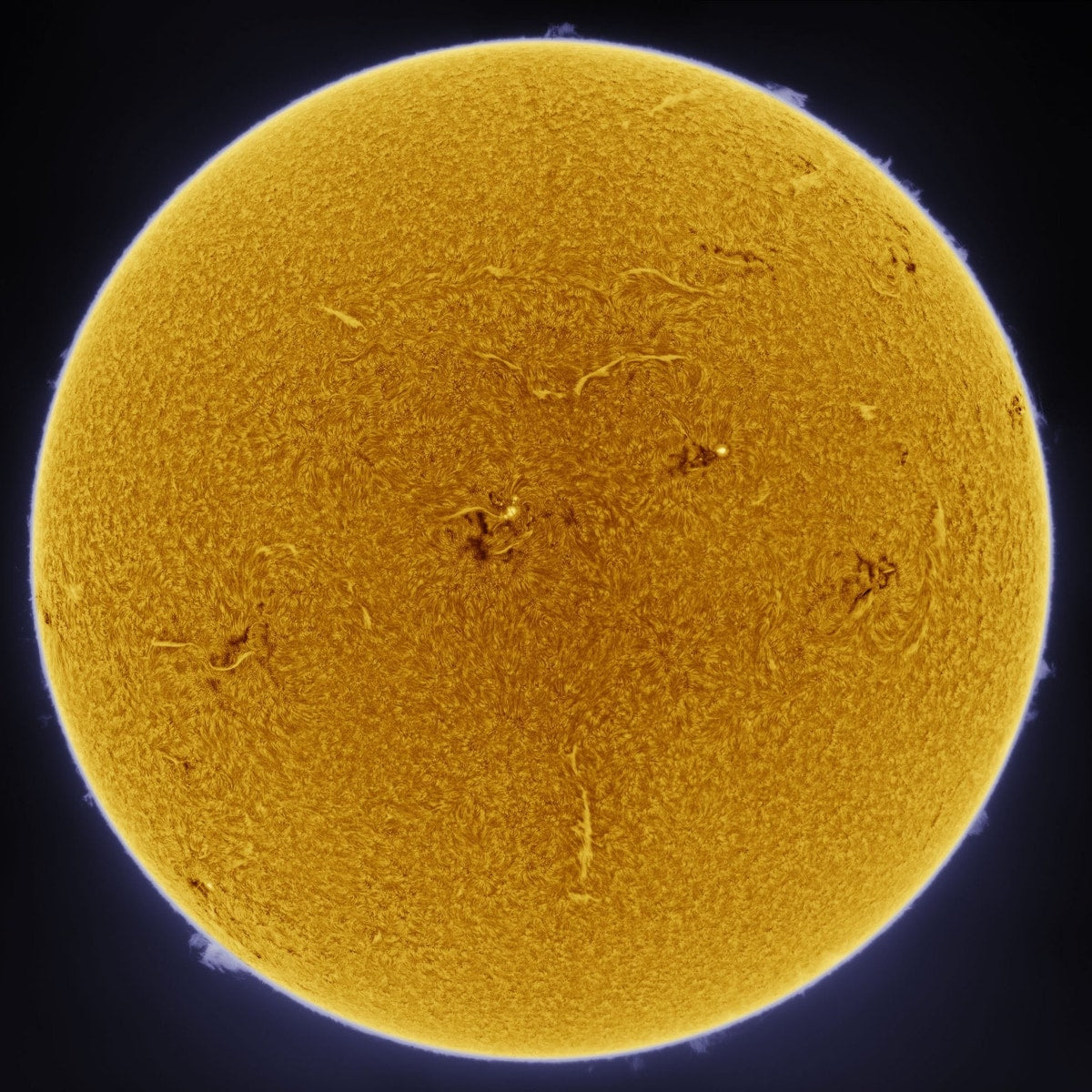 Apollo 428M MAX Pro Camera - Advanced Solar Imaging at Dark Clear Skies