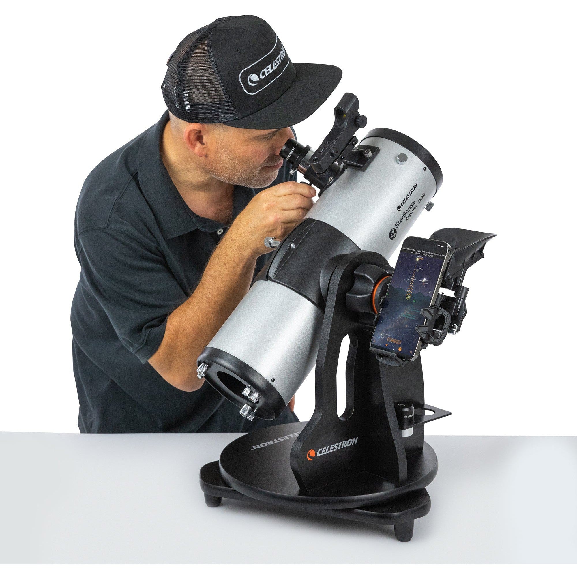 Celestron StarSense Explorer 114mm Tabletop Dobsonian