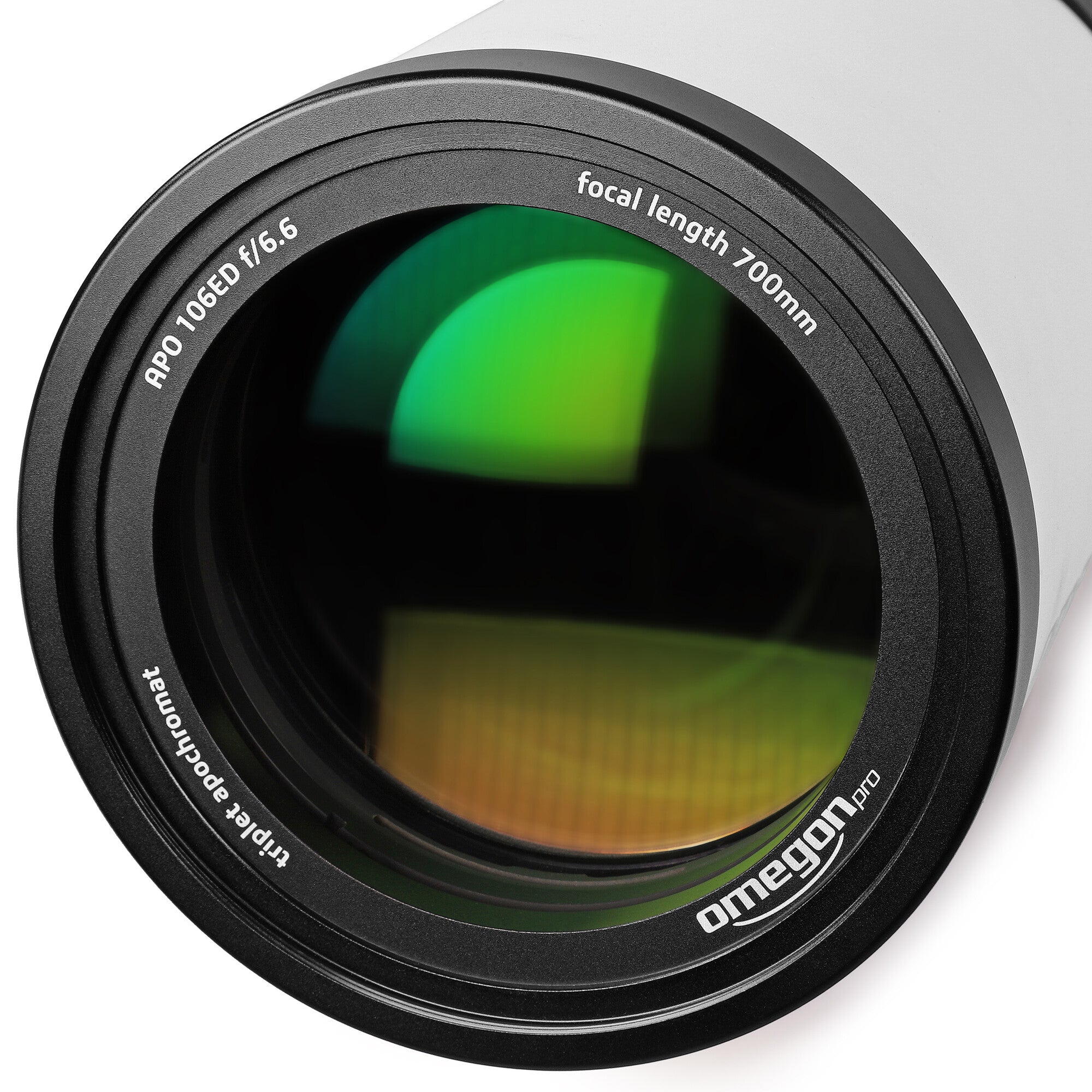 Omegon Pro APO AP 106/700 Triplet ED FCD-100 Refractor OTA