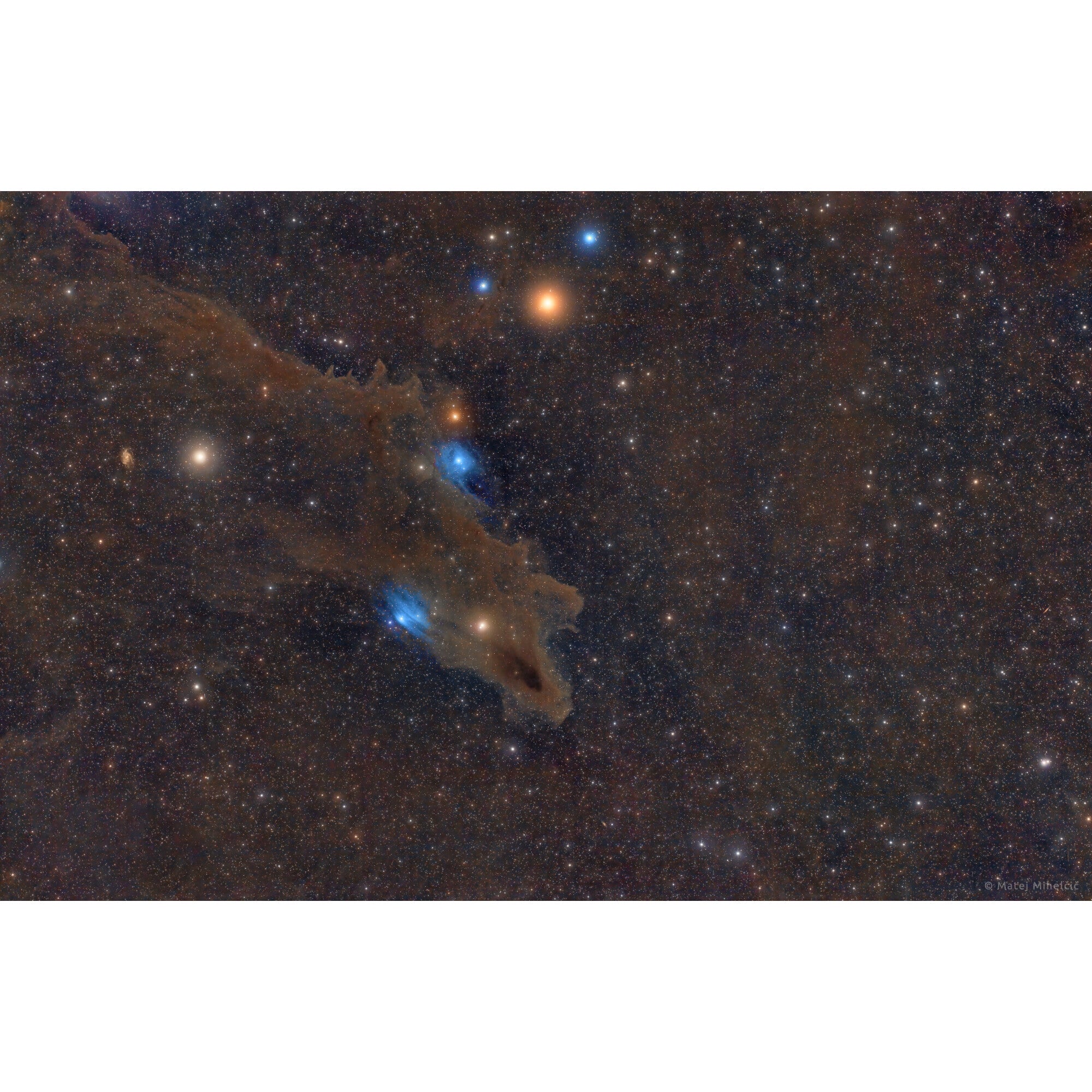 Omegon Pro APO AP 108/600 Quintuplet Apochromatic Refractor OTA