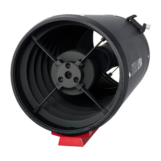 Secondary mirror and internal baffles in StellaLyra 6-inch carbon RC